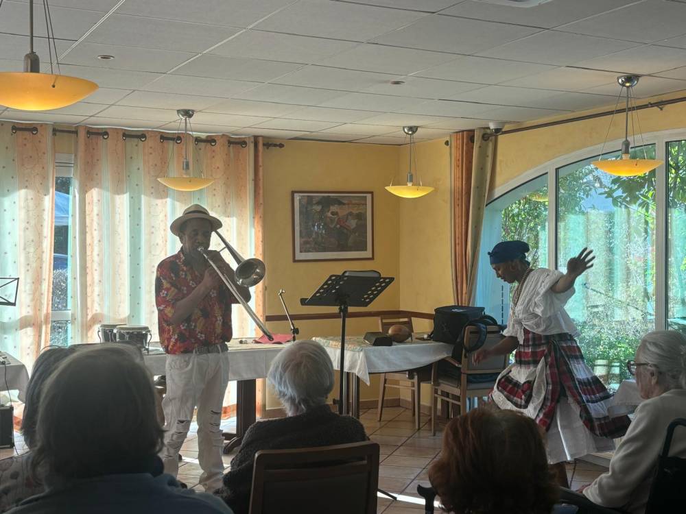 PAUL GAUGUIN - Photos (16)